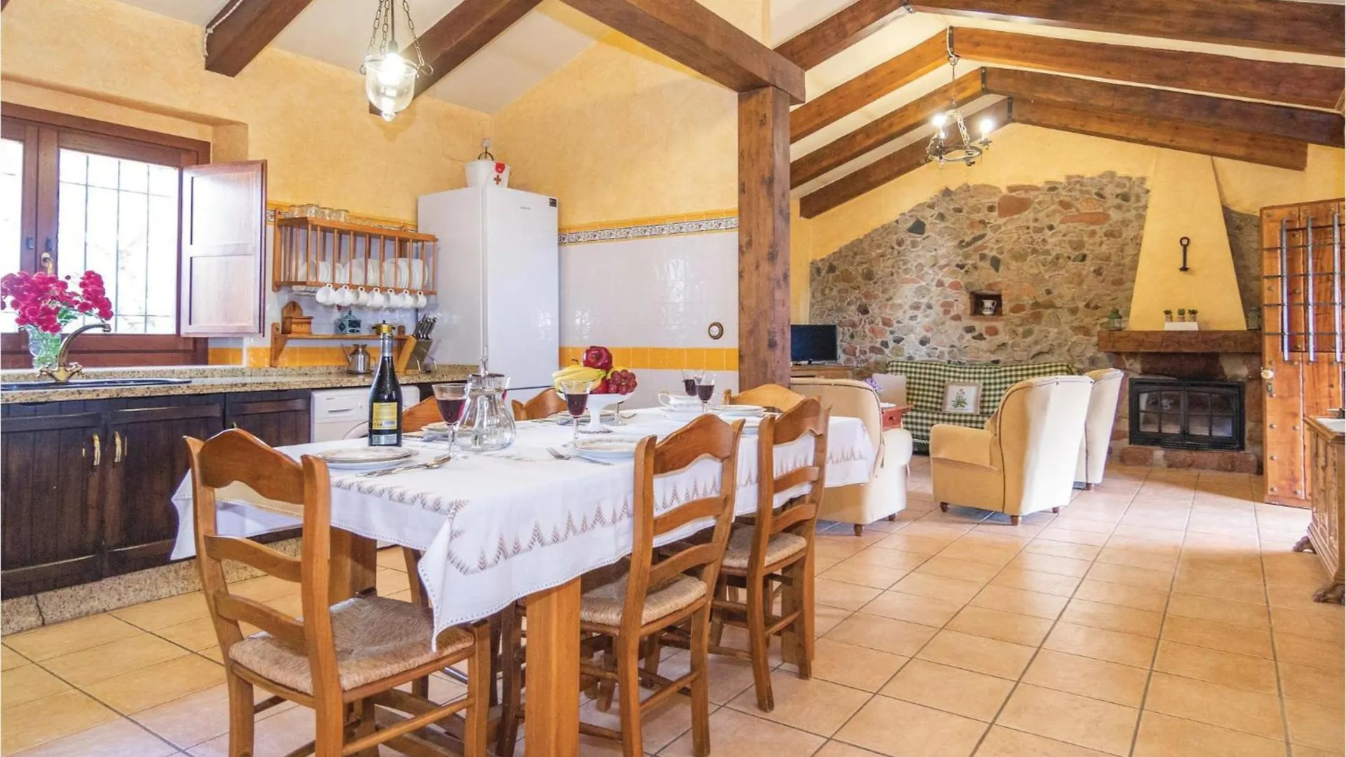 Beautiful Home In Villaviciosa De Cordo, Villaviciosa de Córdoba Feriehus