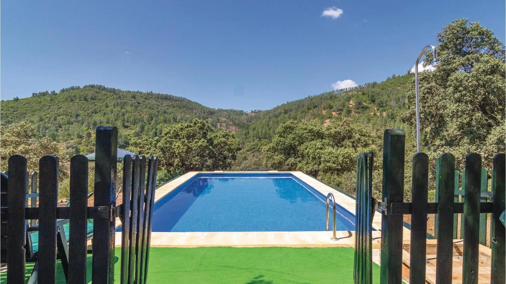 Beautiful Home In Villaviciosa De Cordo, Villaviciosa de Córdoba Feriehus