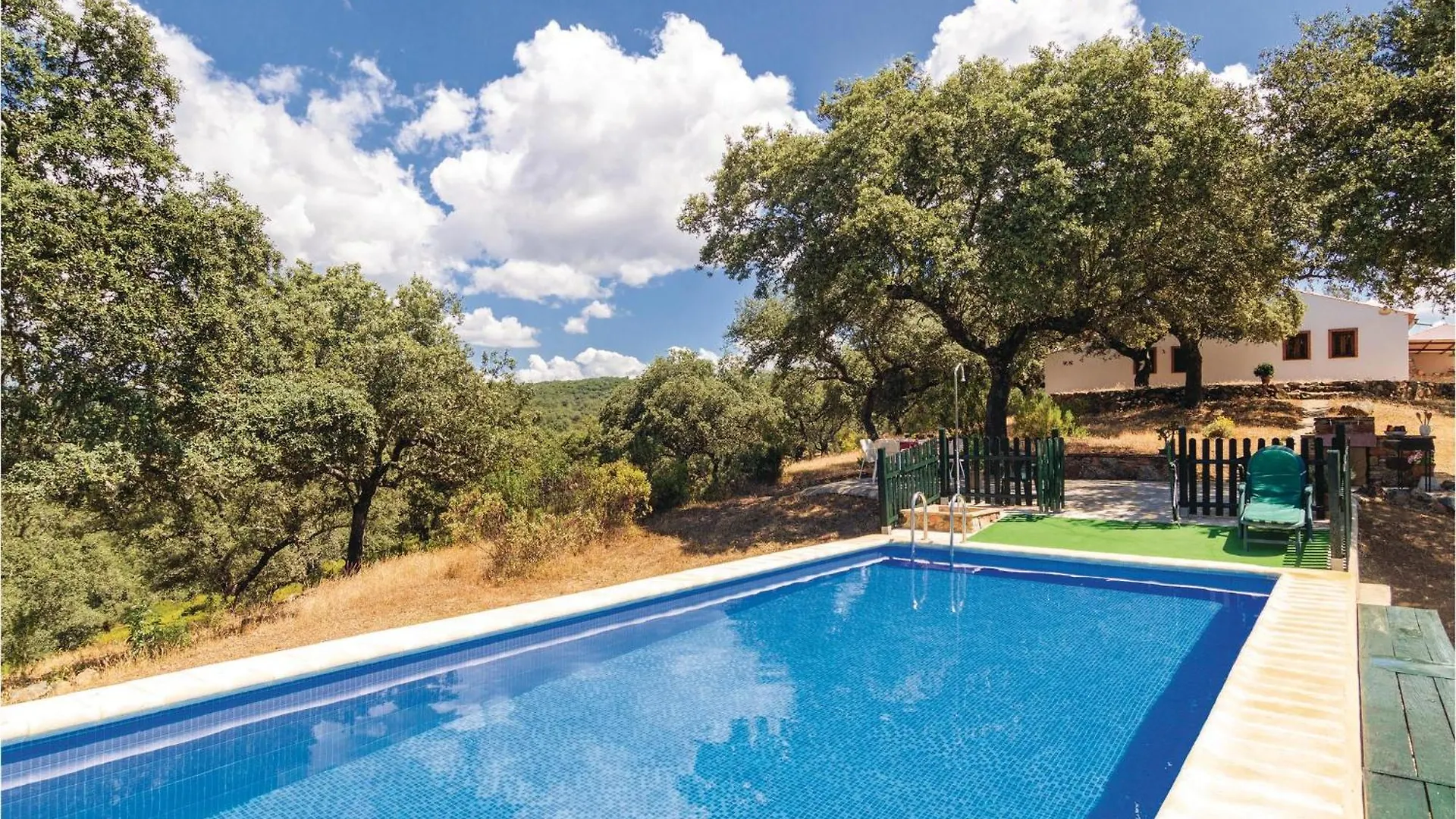 Beautiful Home In Villaviciosa De Cordo, Villaviciosa de Córdoba